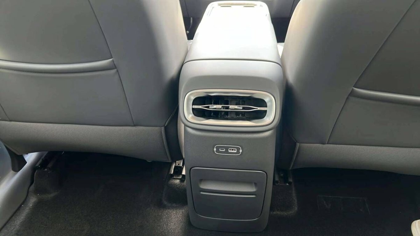 B10 DESIGN 67,1 kWh