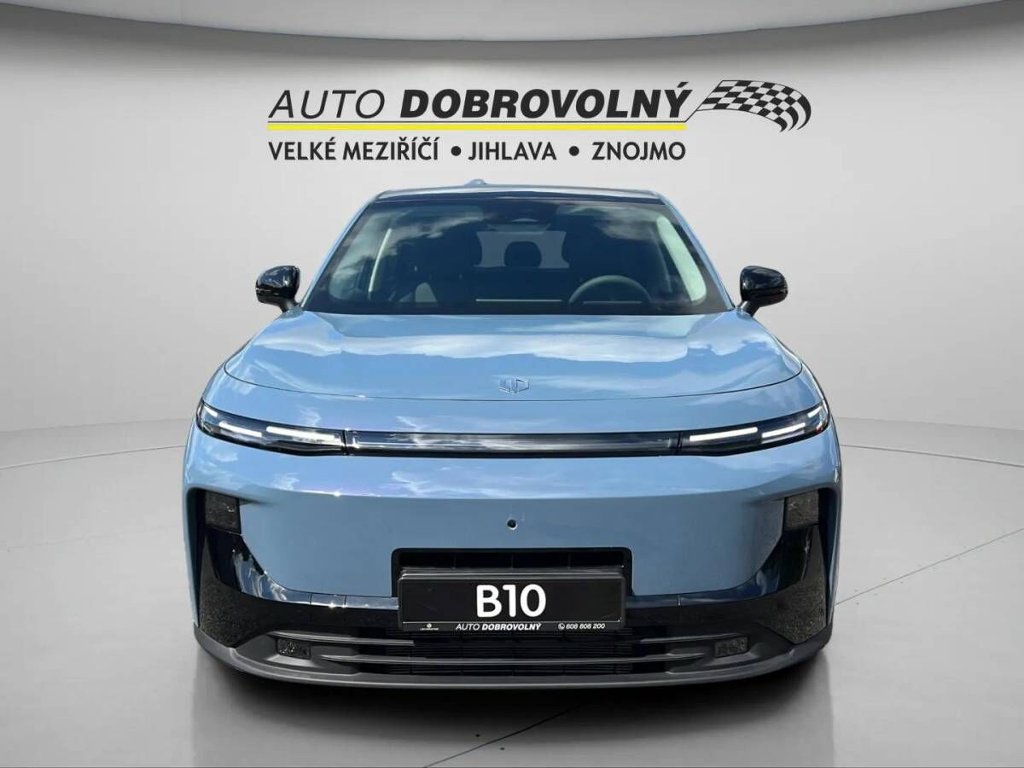 B10 DESIGN HYBRID EV 218 k, 18,8 kWh