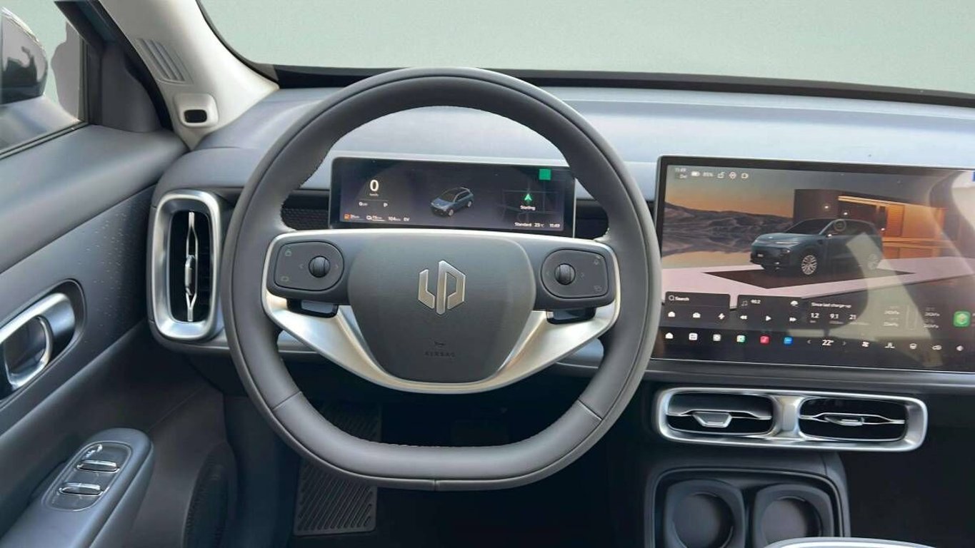 B10 DESIGN HYBRID EV 218 k, 18,8 kWh