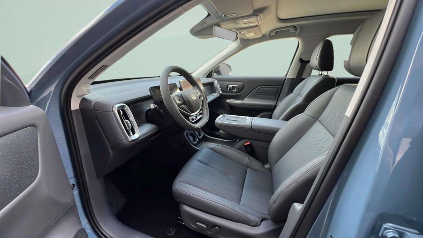 B10 DESIGN HYBRID EV 218 k, 18,8 kWh