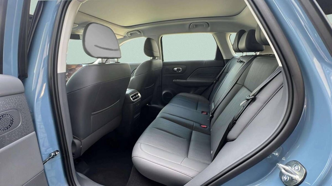 B10 DESIGN HYBRID EV 218 k, 18,8 kWh