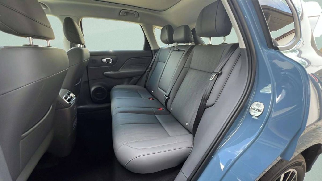B10 DESIGN HYBRID EV 218 k, 18,8 kWh