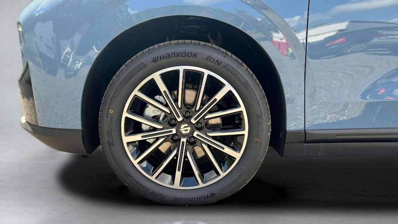 B10 DESIGN HYBRID EV 218 k, 18,8 kWh