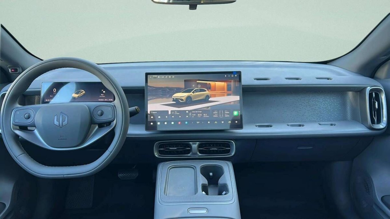 B05 DESIGN 218k, 67,1kWh