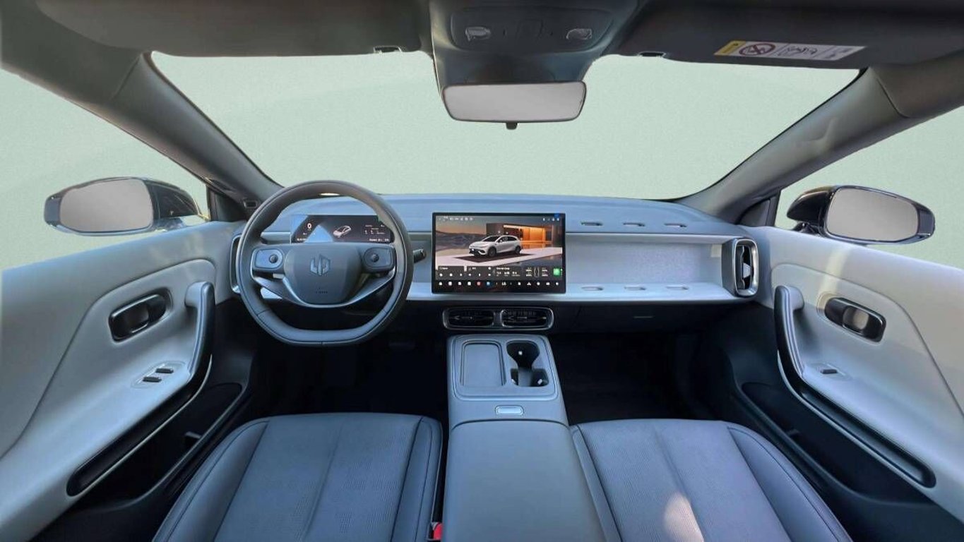 B05 DESIGN 218k, 67,1kWh