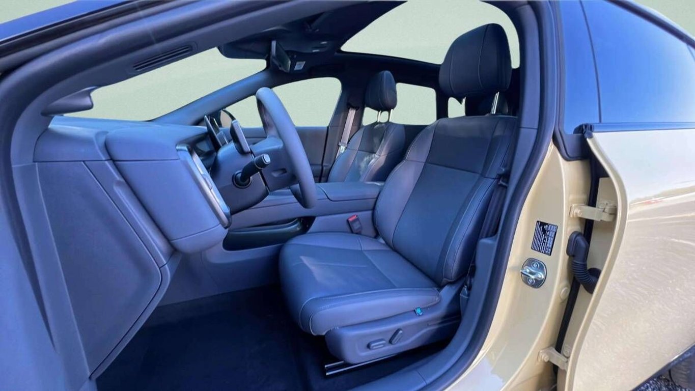 B05 DESIGN 218k, 67,1kWh