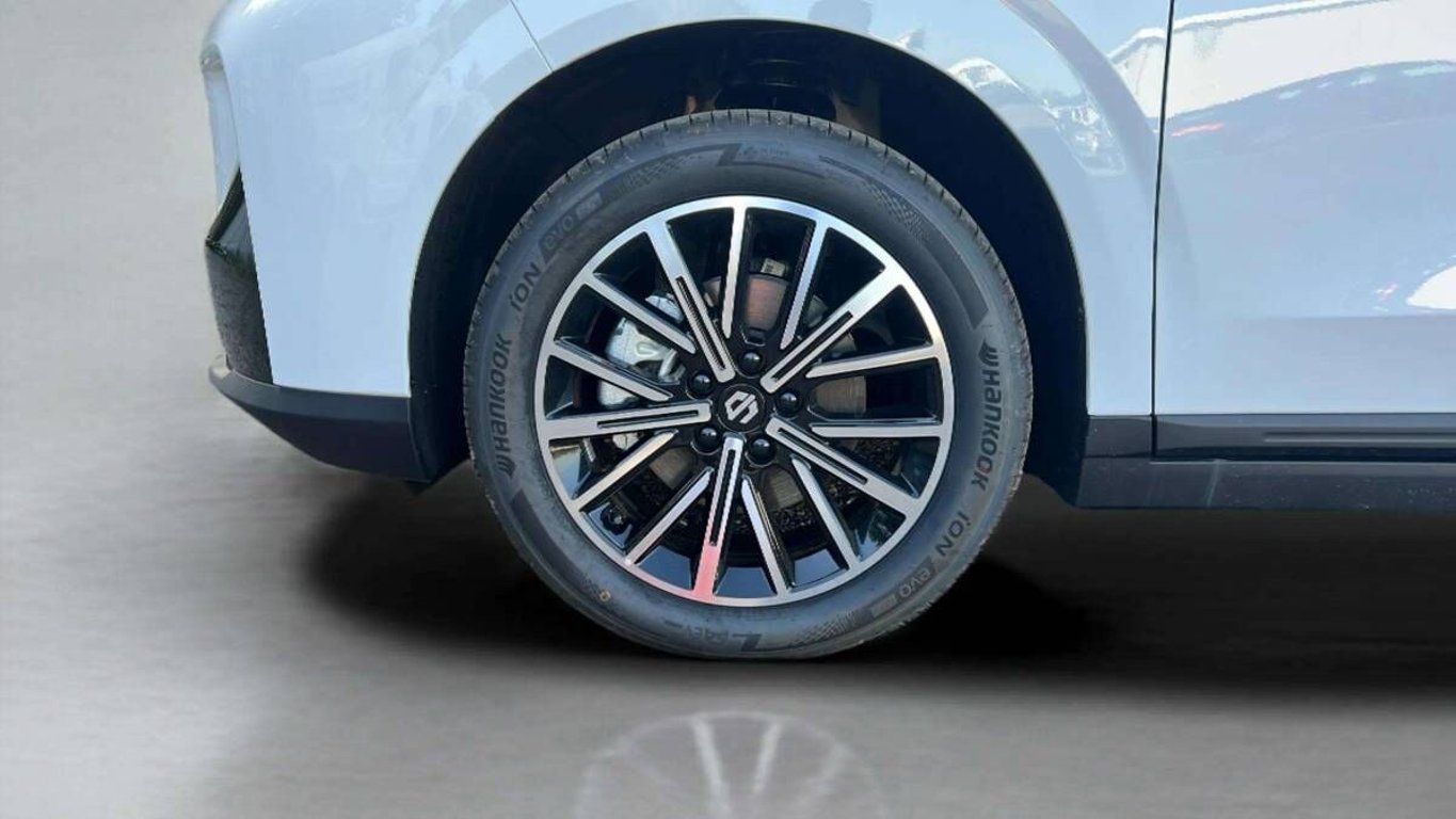 B10 DESIGN HYBRID EV 218 k, 18,8 kWh