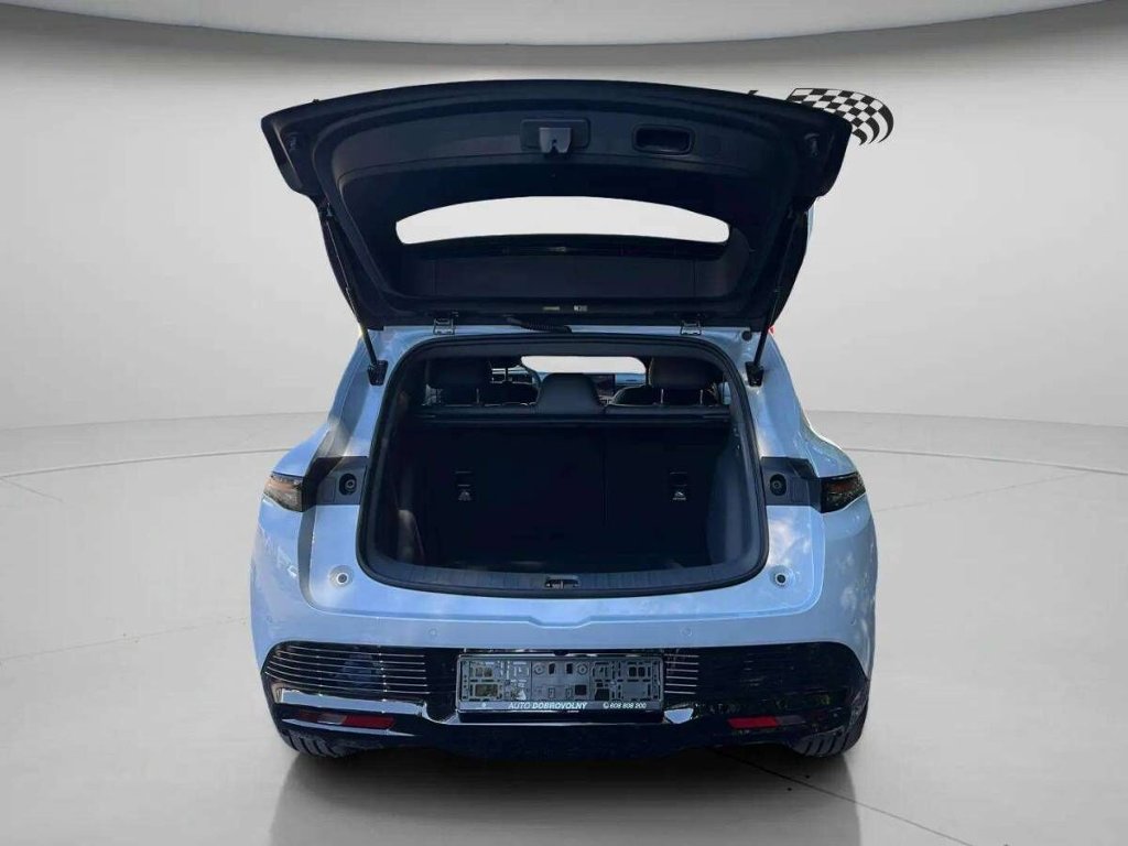 B05 DESIGN 218k, 67,1kWh