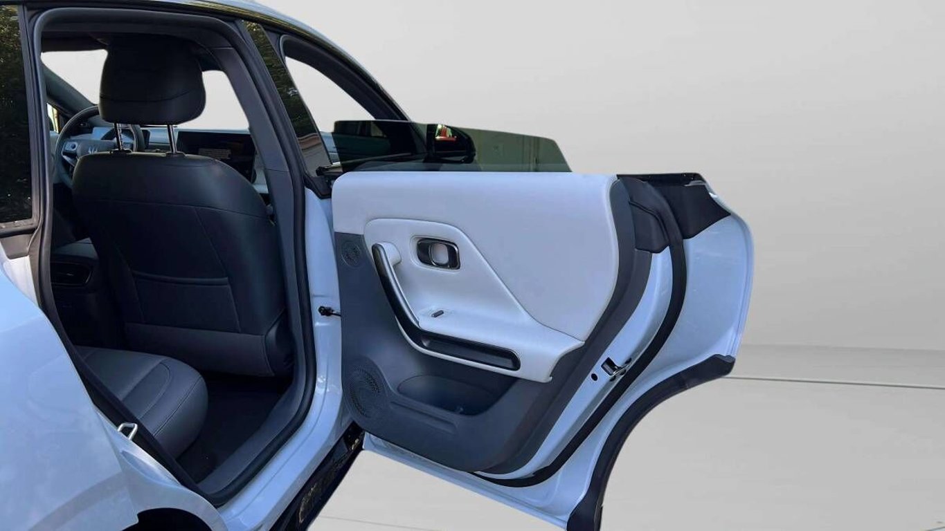 B05 DESIGN 218k, 67,1kWh