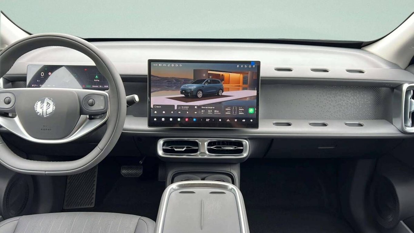 B10 DESIGN HYBRID EV 218 k, 18,8 kWh