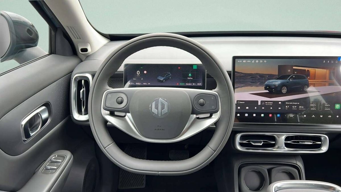 B10 DESIGN HYBRID EV 218 k, 18,8 kWh