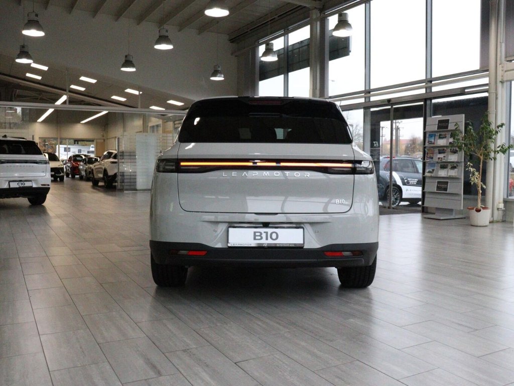 B10 DESIGN 67,1 kWh