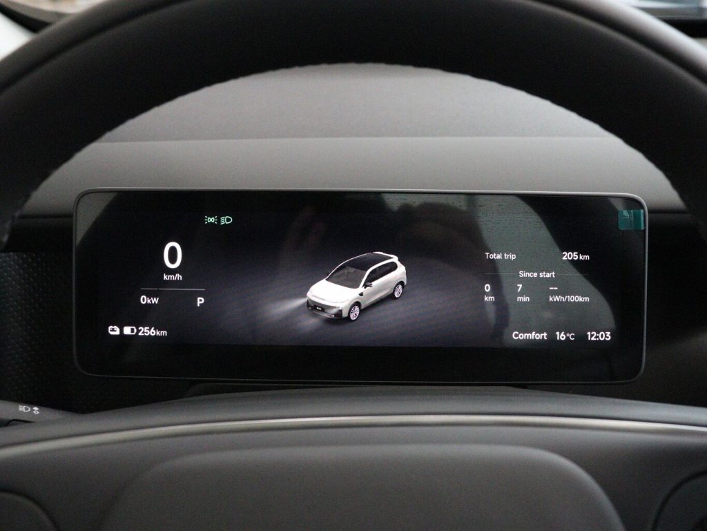B10 DESIGN 67,1 kWh