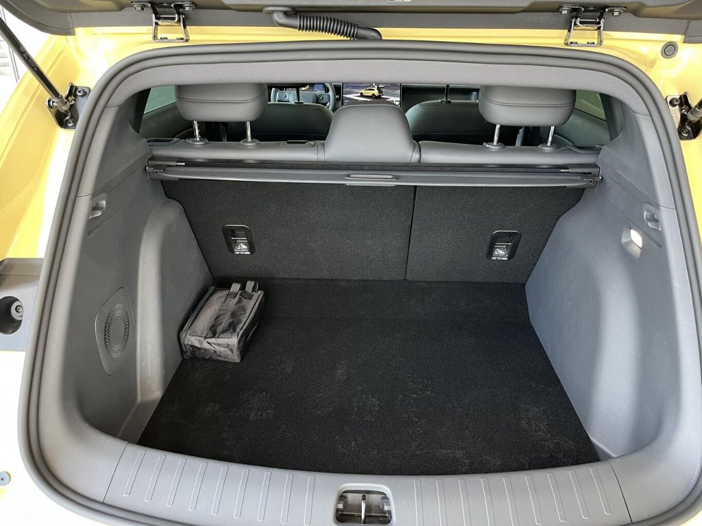 B05 DESIGN 218k, 67,1kWh