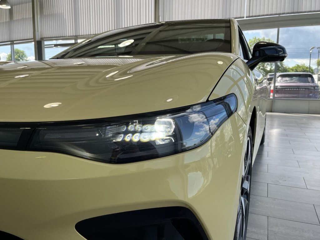 B05 DESIGN 218k, 67,1kWh