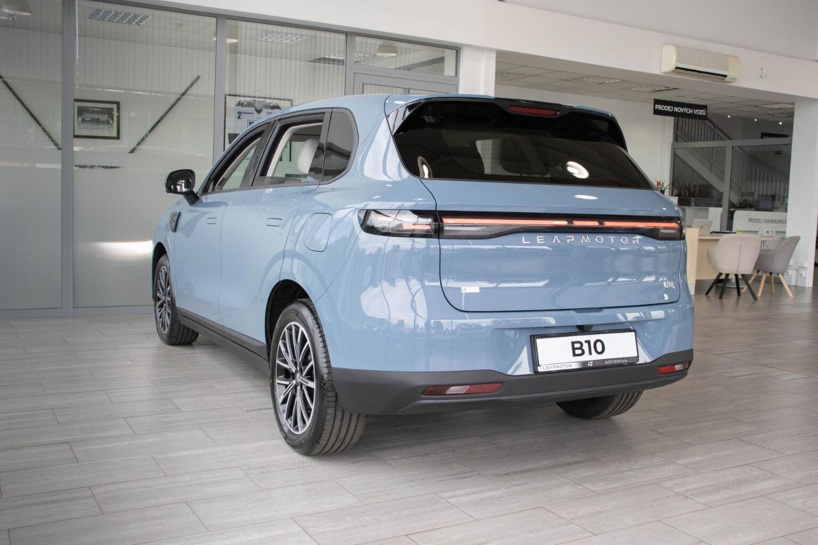 B10 DESIGN HYBRID EV 218 k, 18,8 kWh