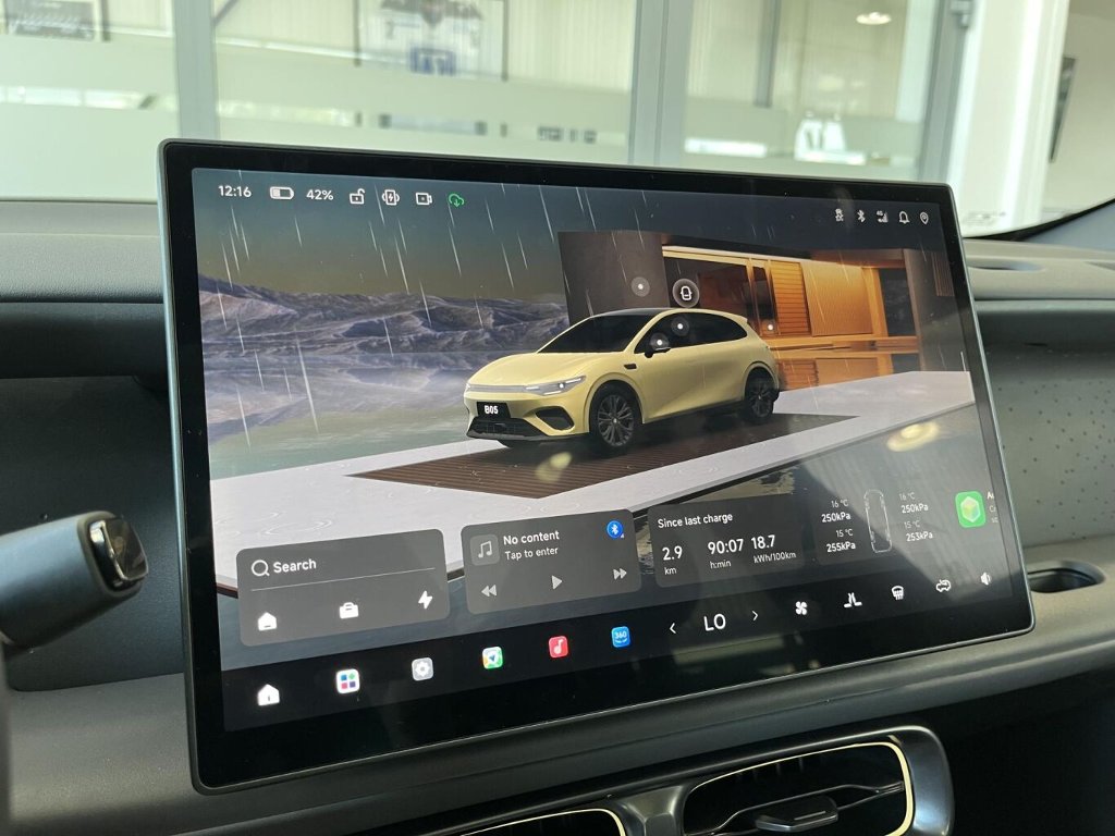 B05 DESIGN 218k, 67,1kWh