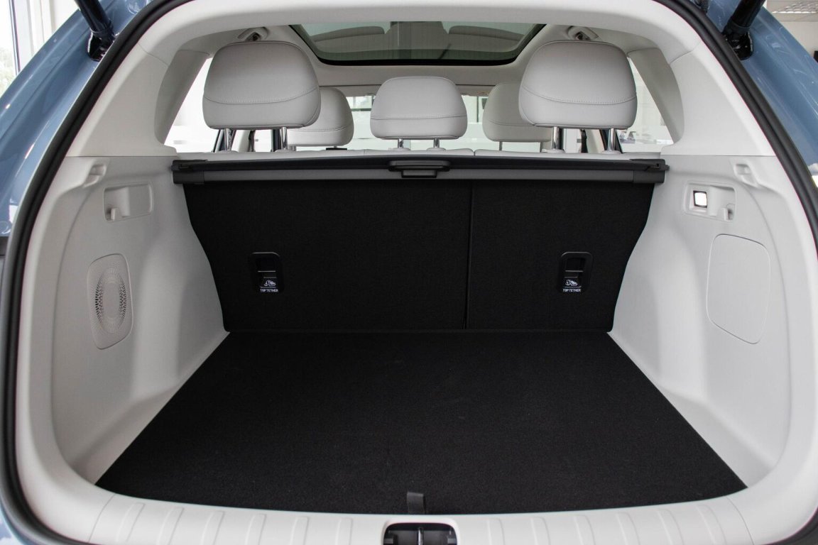 B10 DESIGN HYBRID EV 218 k, 18,8 kWh