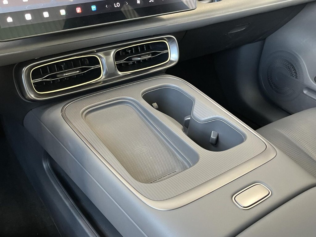 B05 DESIGN 218k, 67,1kWh
