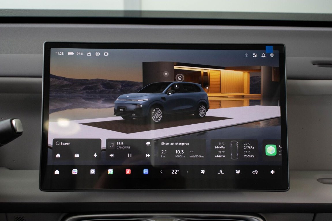 B10 DESIGN HYBRID EV 218 k, 18,8 kWh