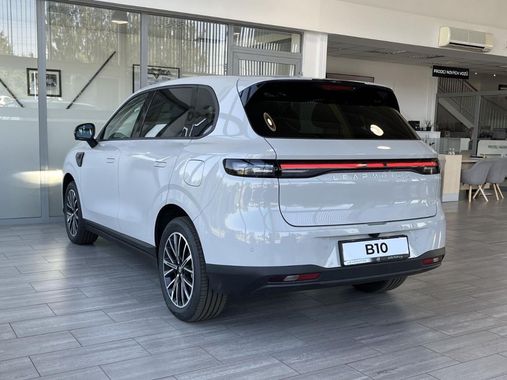 B10 DESIGN HYBRID EV 218 k, 18,8 kWh