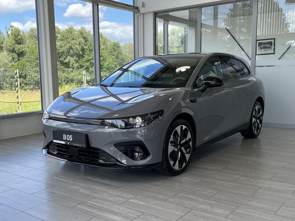 B05 DESIGN 218k, 67,1kWh