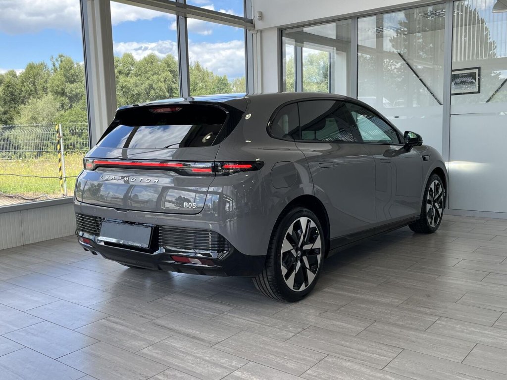 B05 DESIGN 218k, 67,1kWh