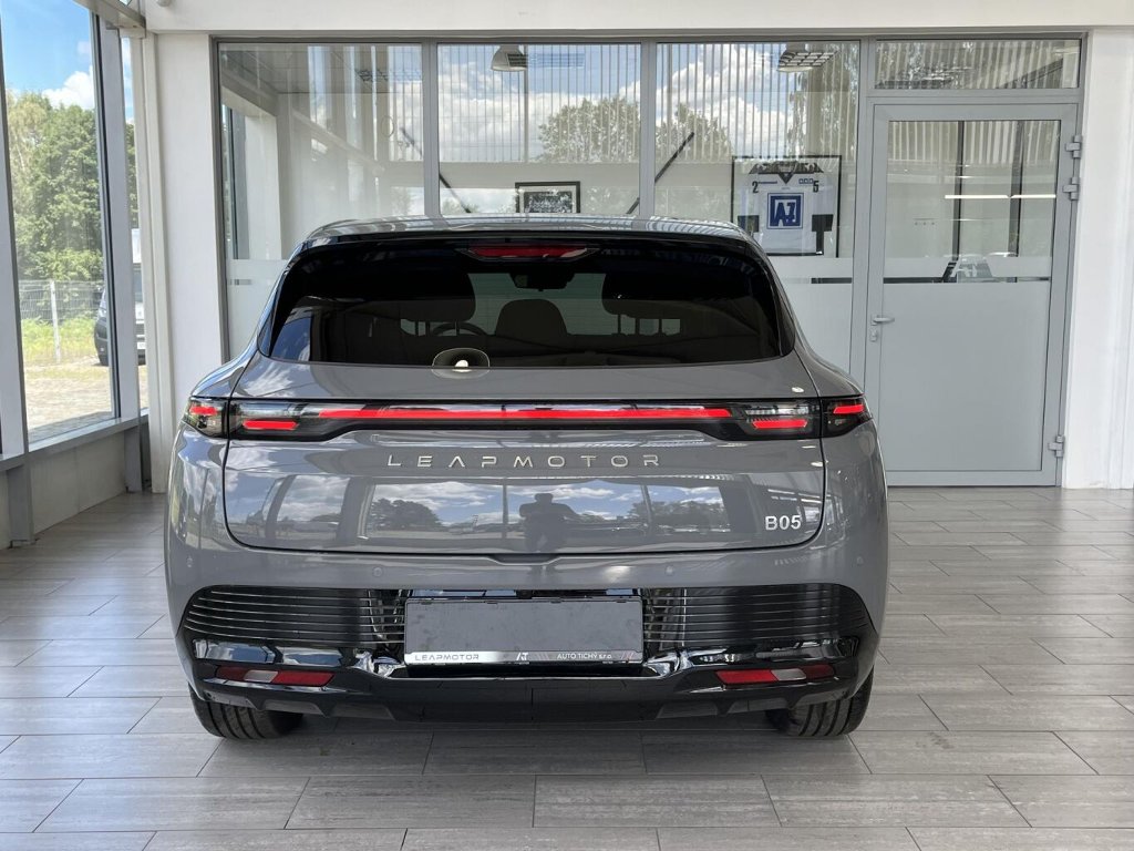 B05 DESIGN 218k, 67,1kWh