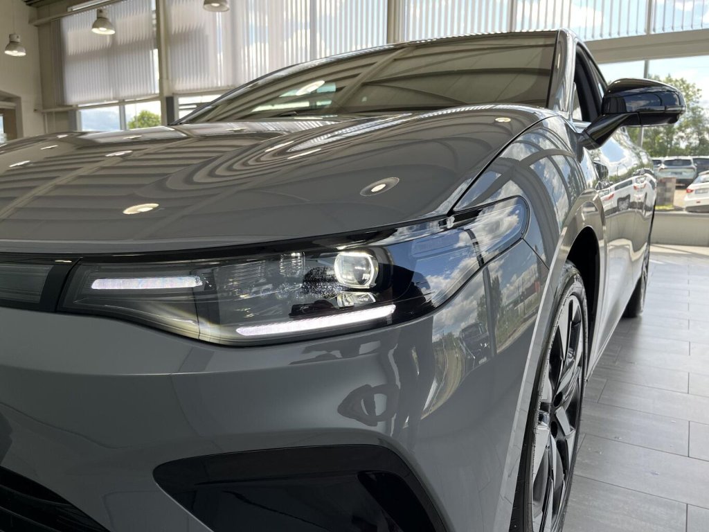 B05 DESIGN 218k, 67,1kWh