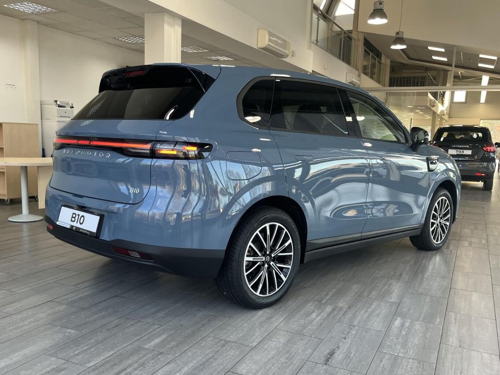 B10 DESIGN HYBRID EV 218 k, 18,8 kWh