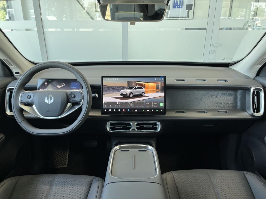 B10 DESIGN HYBRID EV 218 k, 18,8 kWh