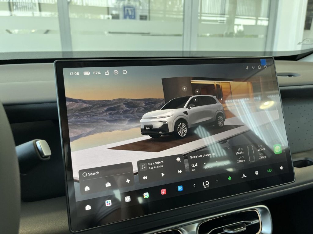 B10 DESIGN HYBRID EV 218 k, 18,8 kWh