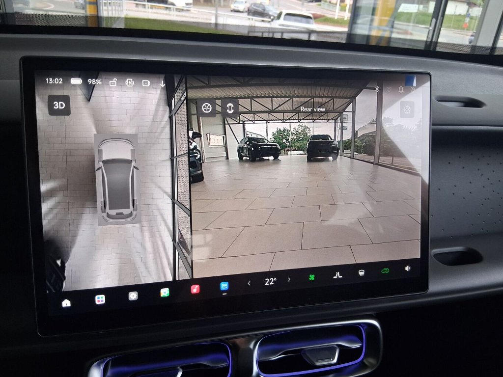 B10 DESIGN HYBRID EV 218 k, 18,8 kWh