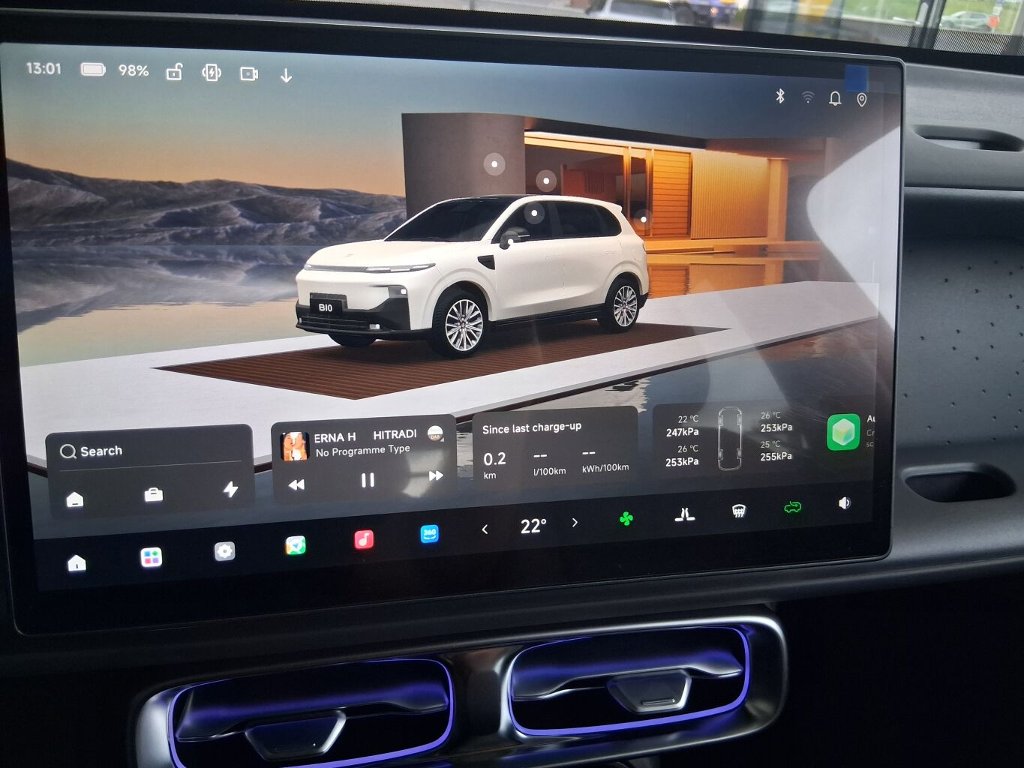 B10 DESIGN HYBRID EV 218 k, 18,8 kWh