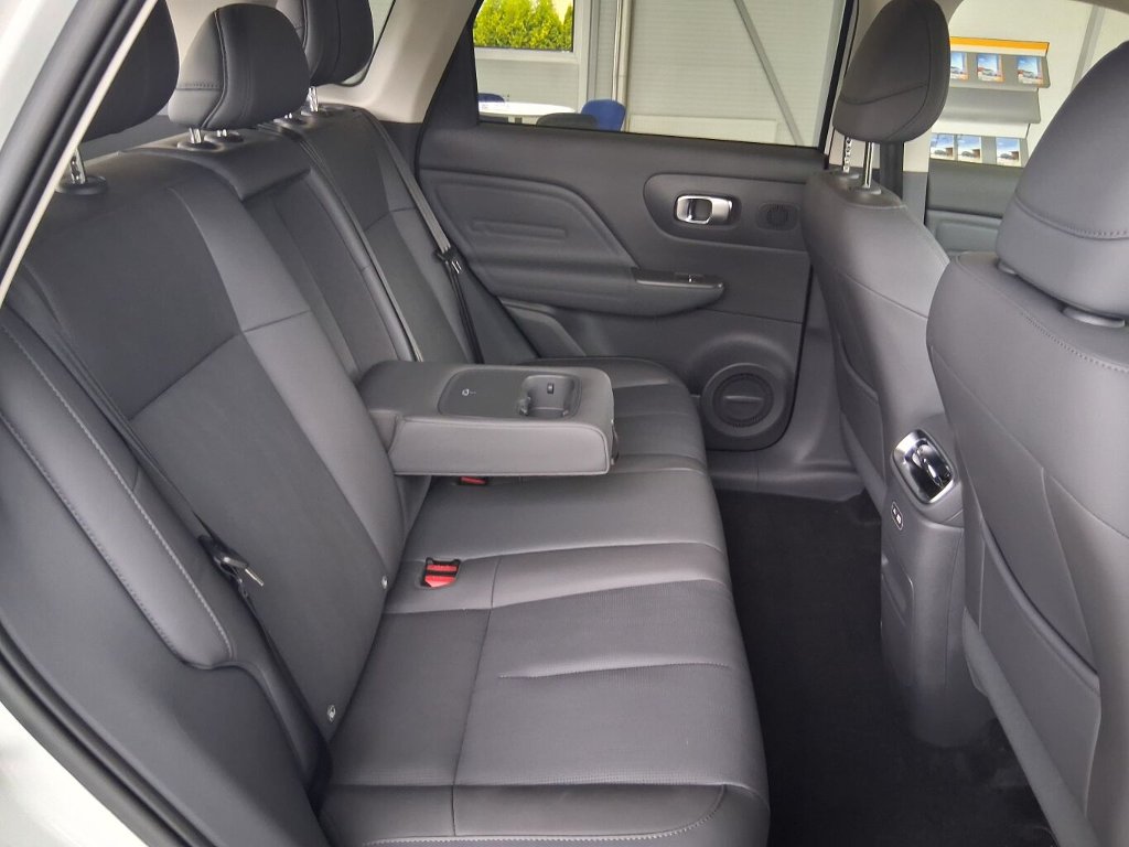 B10 DESIGN HYBRID EV 218 k, 18,8 kWh