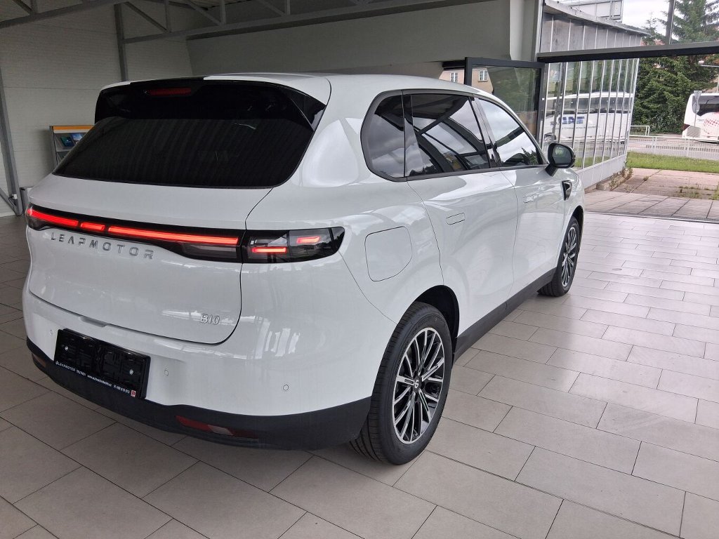 B10 DESIGN HYBRID EV 218 k, 18,8 kWh