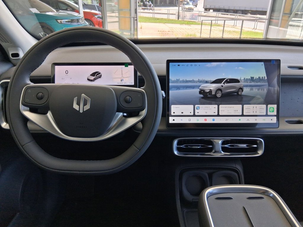 B10 DESIGN HYBRID EV 218 k, 18,8 kWh