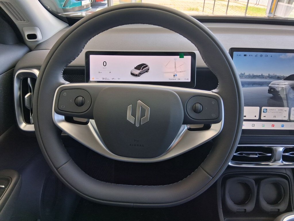 B10 DESIGN HYBRID EV 218 k, 18,8 kWh