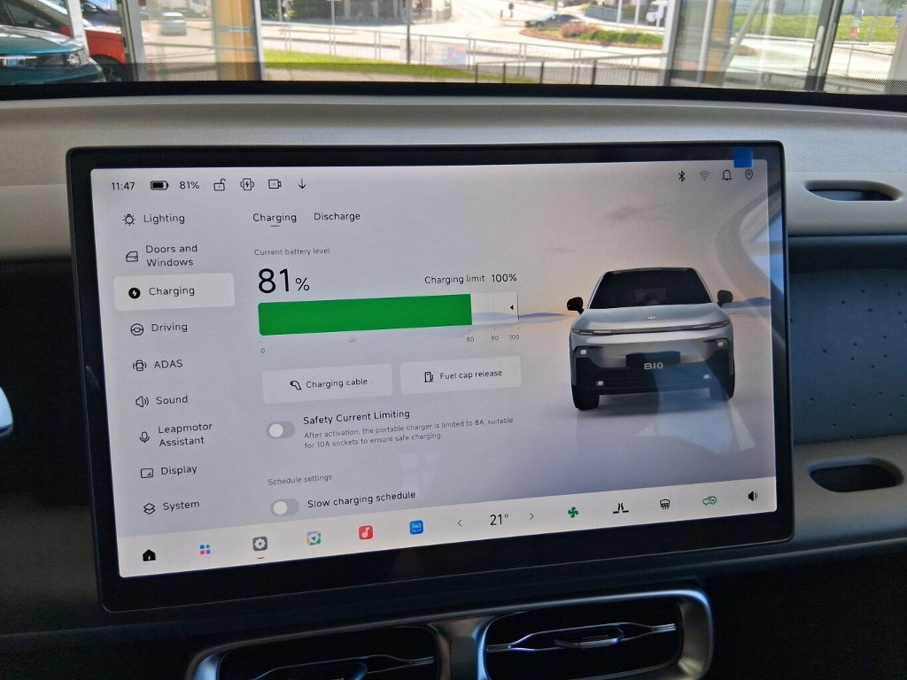 B10 DESIGN HYBRID EV 218 k, 18,8 kWh