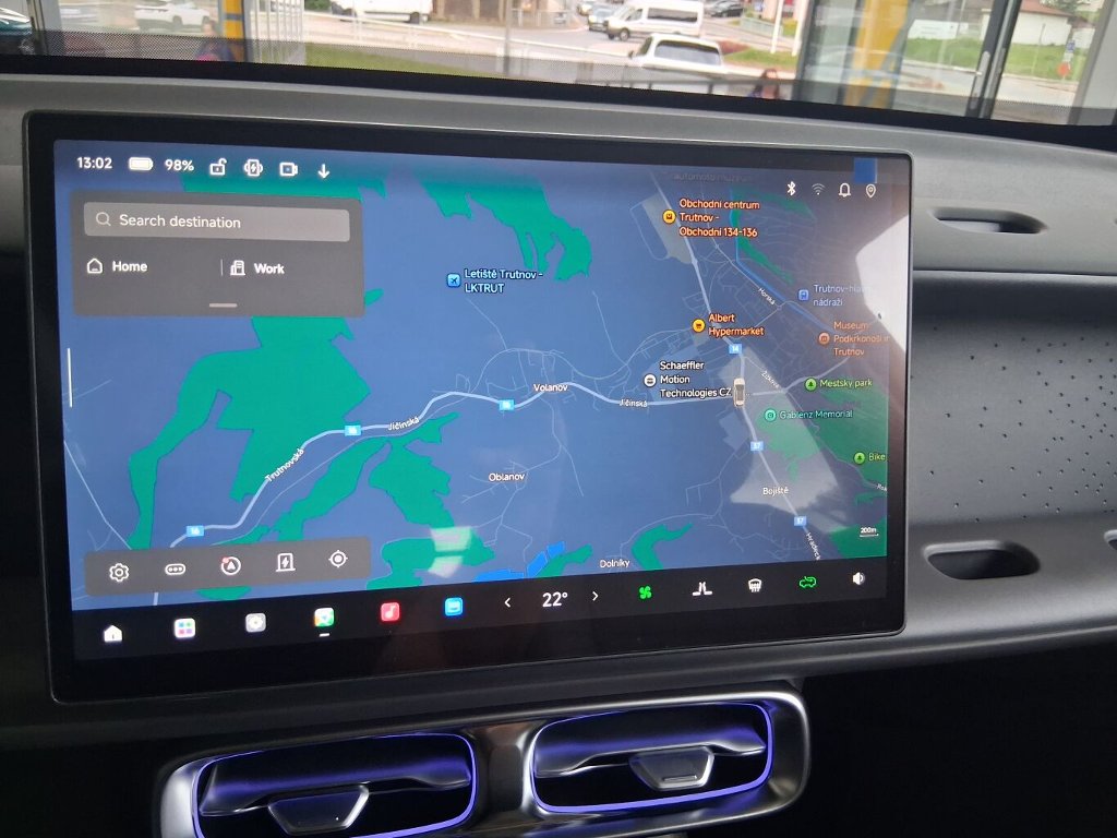 B10 DESIGN HYBRID EV 218 k, 18,8 kWh