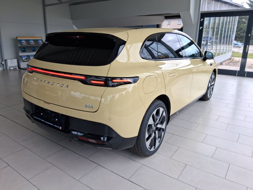 B05 DESIGN 218k, 67,1kWh