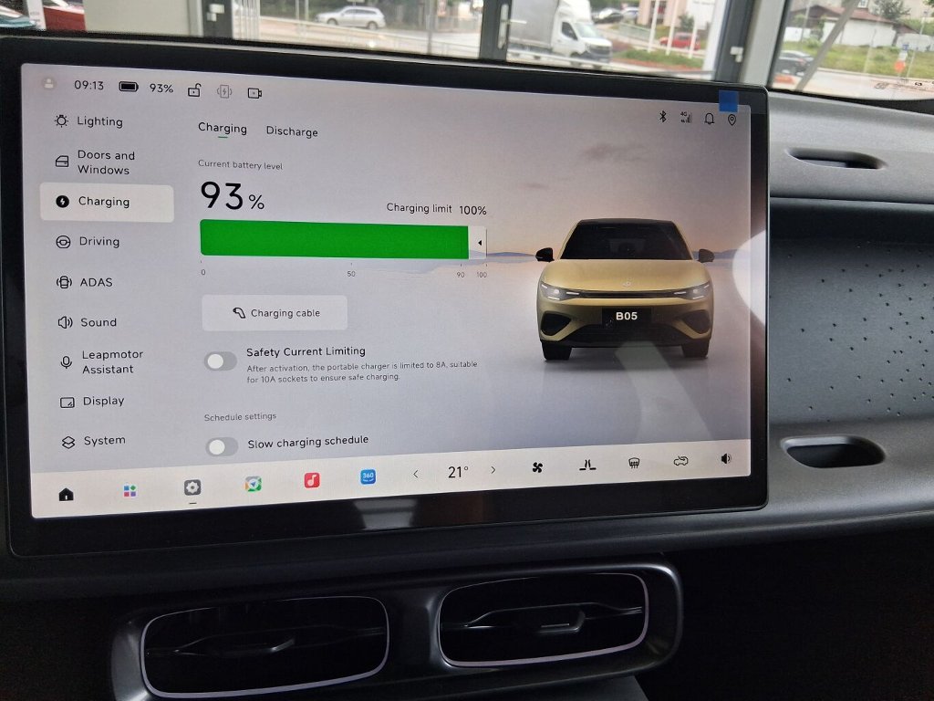 B05 DESIGN 218k, 67,1kWh