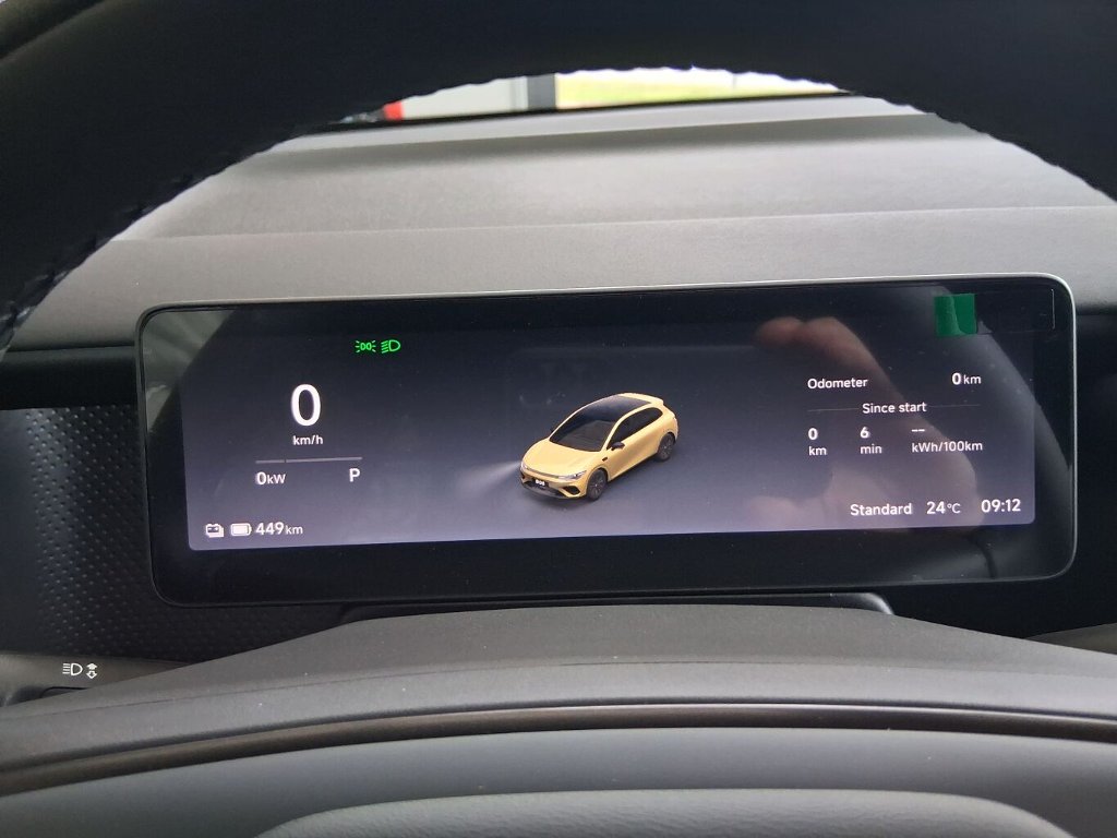 B05 DESIGN 218k, 67,1kWh
