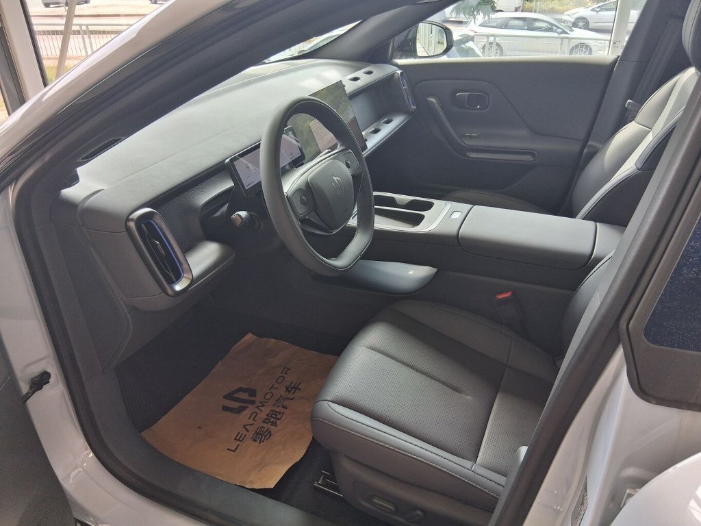 B05 DESIGN 218k, 67,1kWh