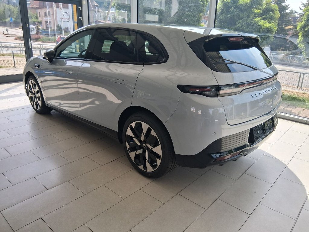 B05 DESIGN 218k, 67,1kWh