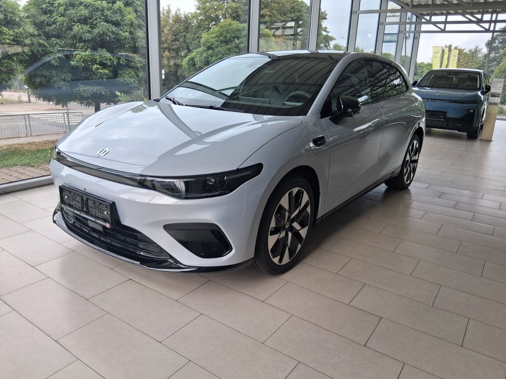 B05 DESIGN 218k, 67,1kWh