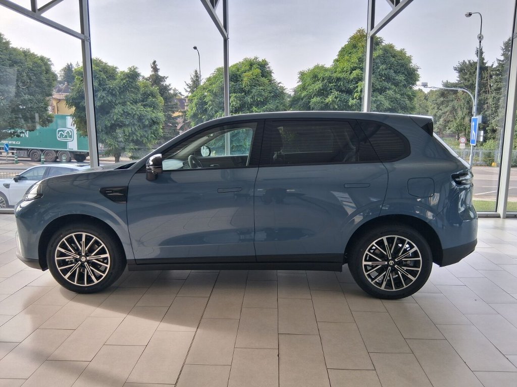 B10 DESIGN HYBRID EV 218 k, 18,8 kWh