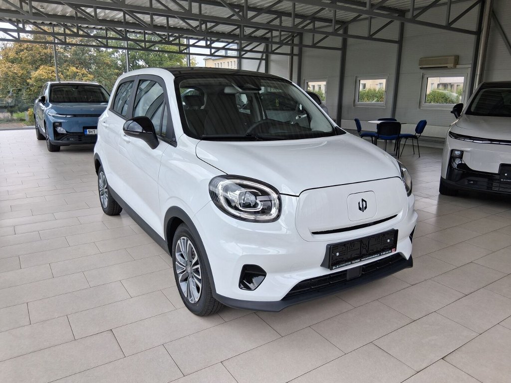 T03