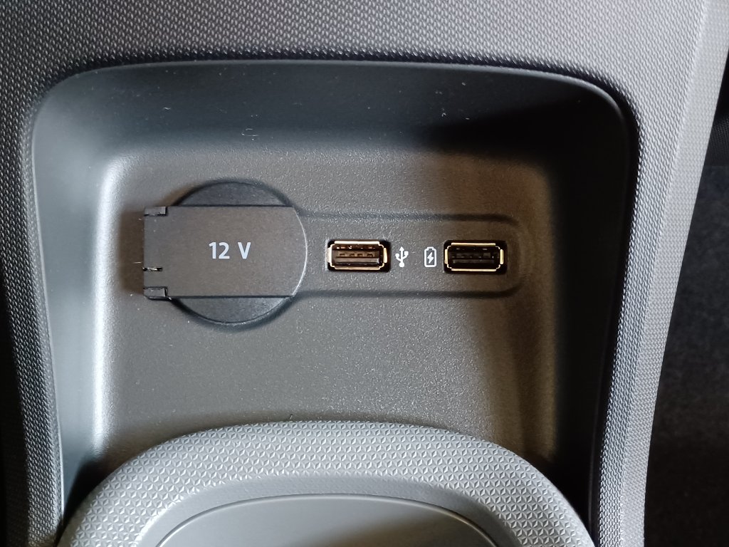 T03