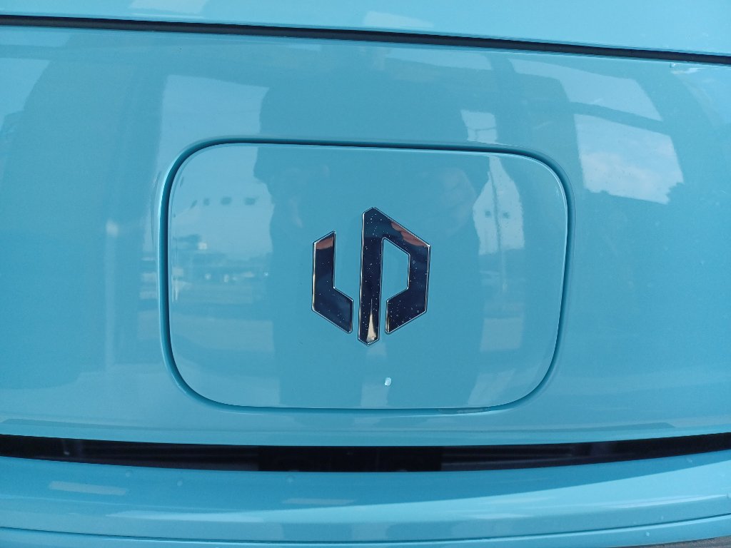 T03